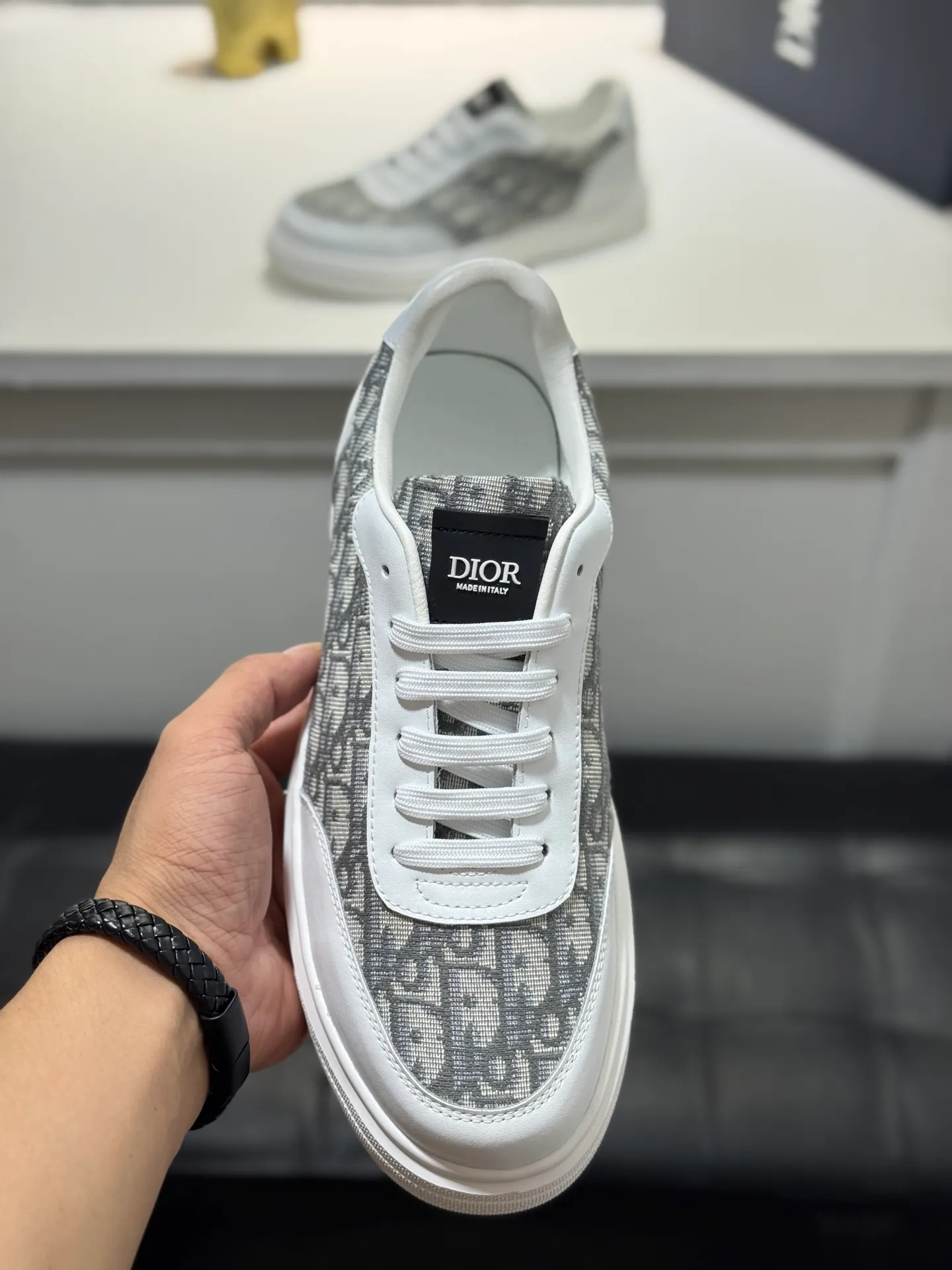 Men's men's shoes 💰400 [New model] 🌂🌂Dior (Dior) 🆕 Low-top casual shoes, carefully made of first-layer cowhide with canvas, comfortable and breathable ~ rubber soles, enhance style. Fashionable and versatile, it can complement any look. Featuring an exquisite design that is uniquely dynamic and modern, this shoe is part of Dior's legacy and embodies modern elegance. Size: 38-44 (45 customized